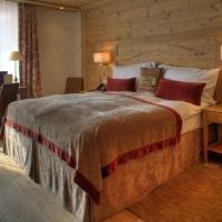 Le Petit Cervin Hotel Zermatt Eksteriør billede A bed